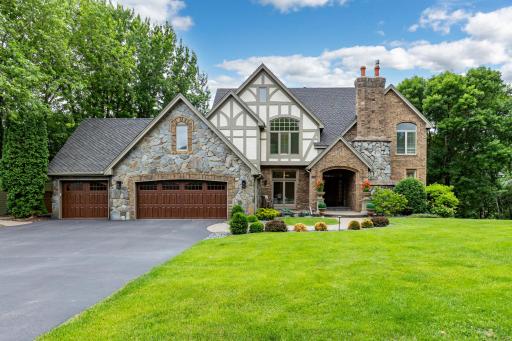 11193 Bluestem Lane, Eden Prairie, MN 55347