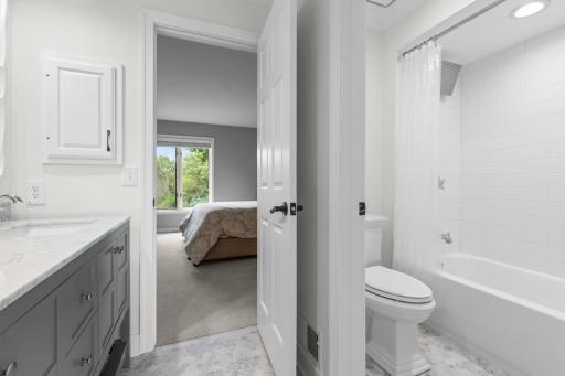 11193 Bluestem Lane, Eden Prairie, MN 55347