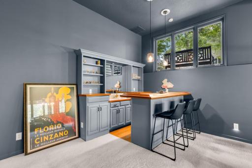 11193 Bluestem Lane, Eden Prairie, MN 55347