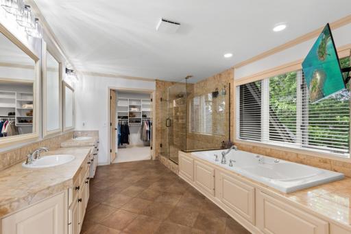 11193 Bluestem Lane, Eden Prairie, MN 55347
