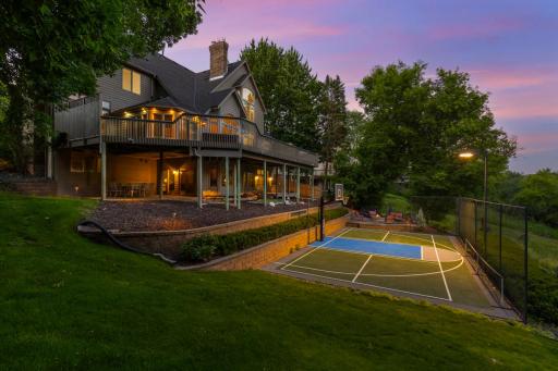 11193 Bluestem Lane, Eden Prairie, MN 55347