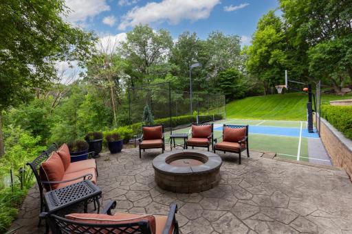 11193 Bluestem Lane, Eden Prairie, MN 55347