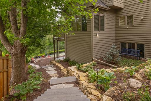 11193 Bluestem Lane, Eden Prairie, MN 55347