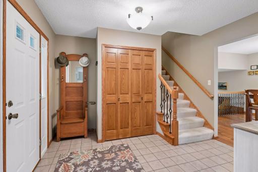 15019 Village Woods Drive, Eden Prairie, MN 55347