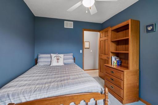 15019 Village Woods Drive, Eden Prairie, MN 55347