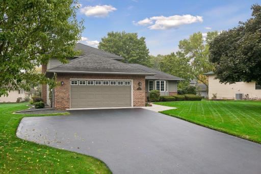 15019 Village Woods Drive, Eden Prairie, MN 55347