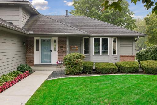 15019 Village Woods Drive, Eden Prairie, MN 55347