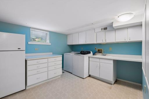 5932 Walnut Drive, Edina, MN 55436