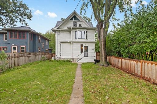 2031 Lincoln Avenue, Saint Paul, MN 55105