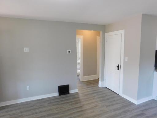 1885 Hawthorne Avenue E, Saint Paul, MN 55119