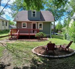 1885 Hawthorne Avenue E, Saint Paul, MN 55119