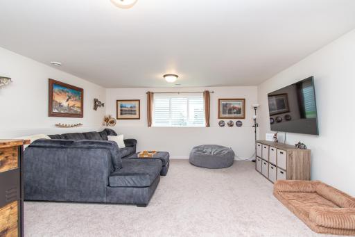 6608 27th Street S, Fargo, ND 58104