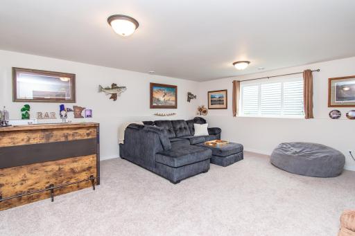 6608 27th Street S, Fargo, ND 58104