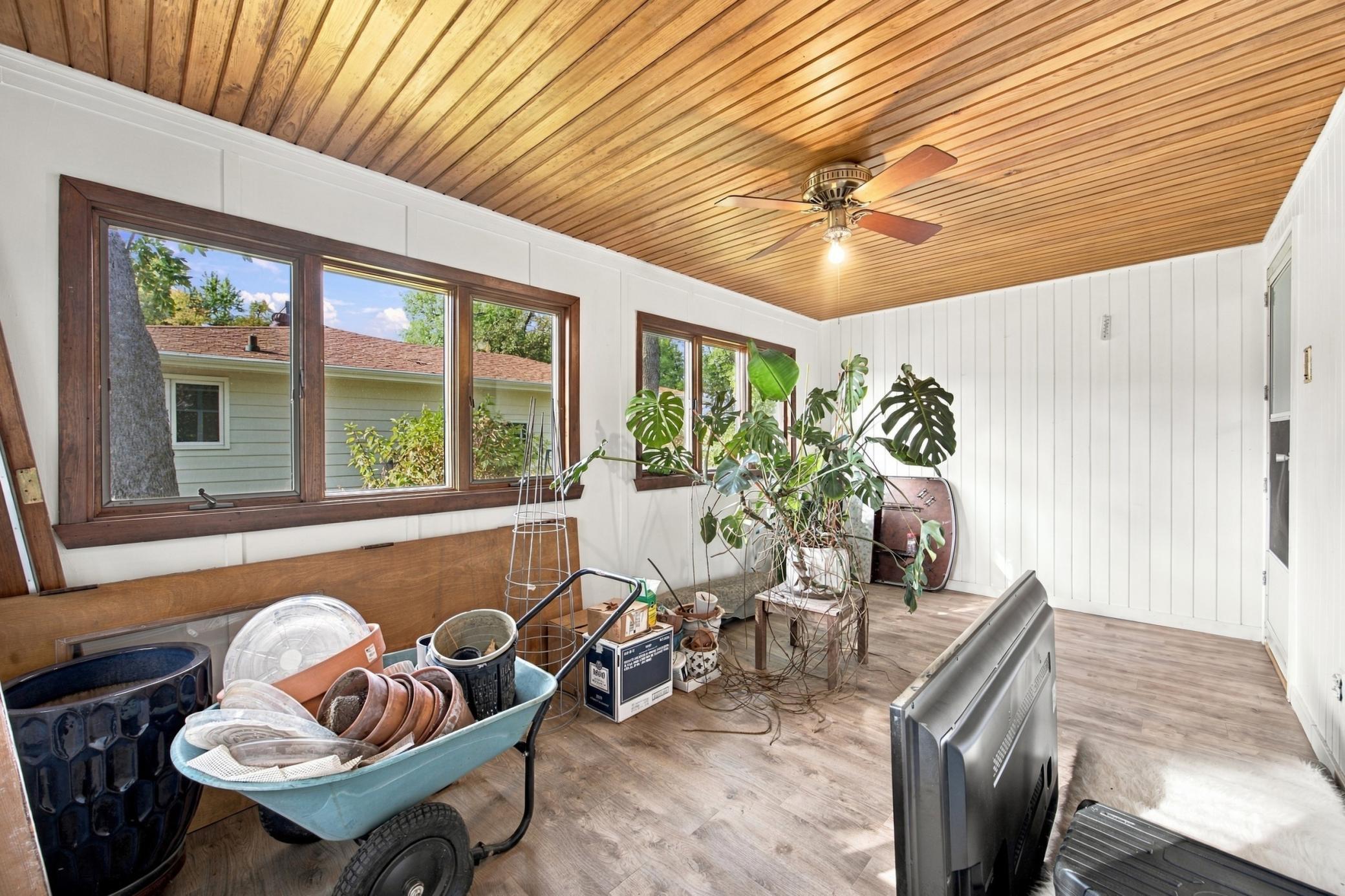 3-Season Sunroom