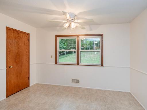 416 21st Avenue S, South Saint Paul, MN 55075