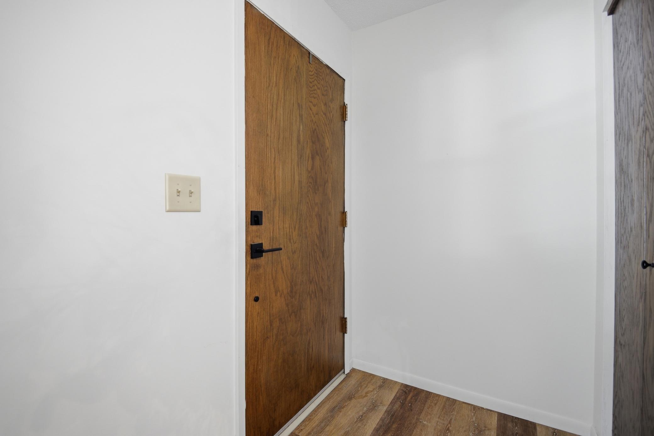 3_1638_8th_ave_se_012.jpg