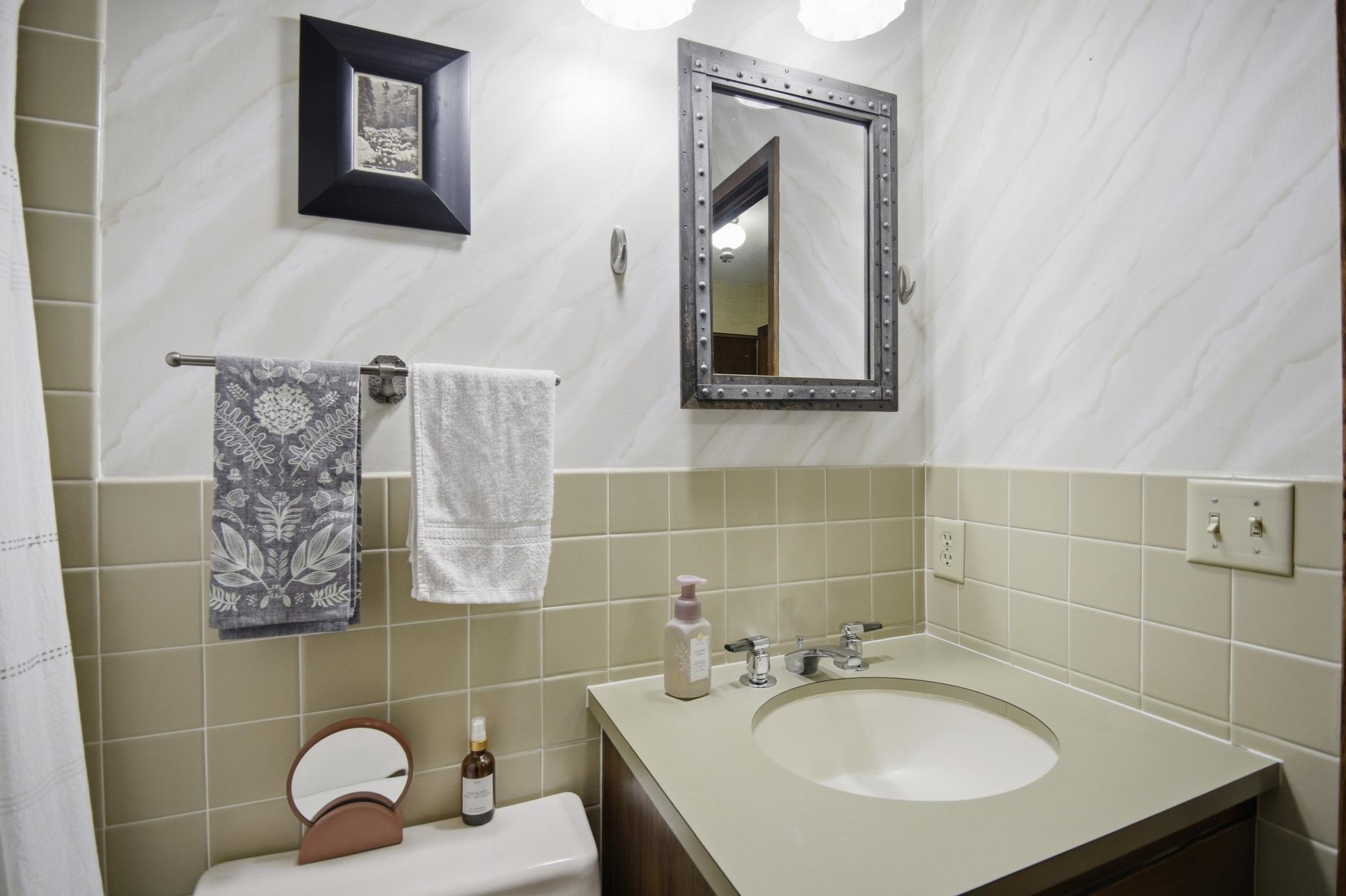 20_1638_8th_ave_se_092.jpg