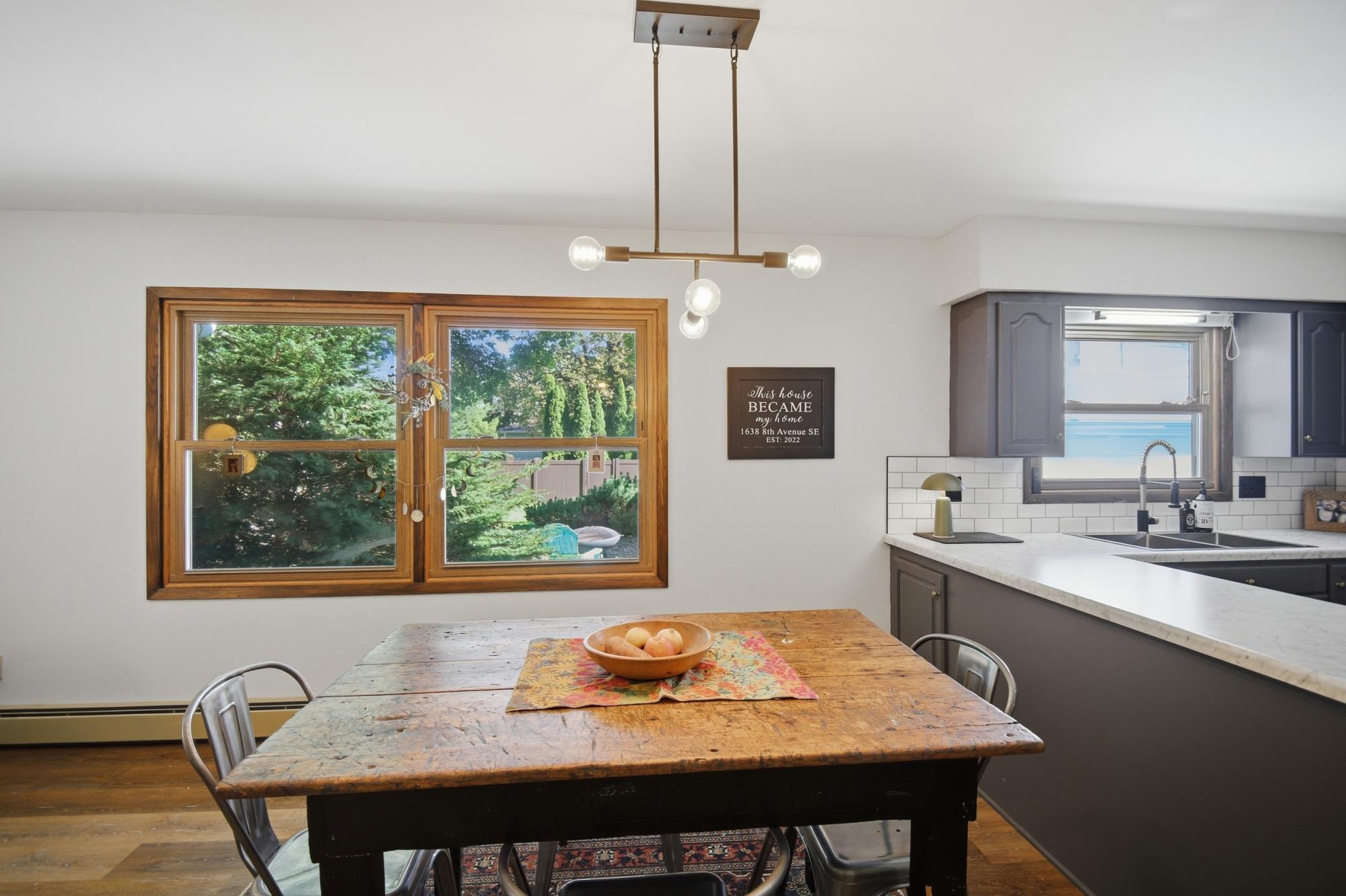 15_1638_8th_ave_se_067.jpg