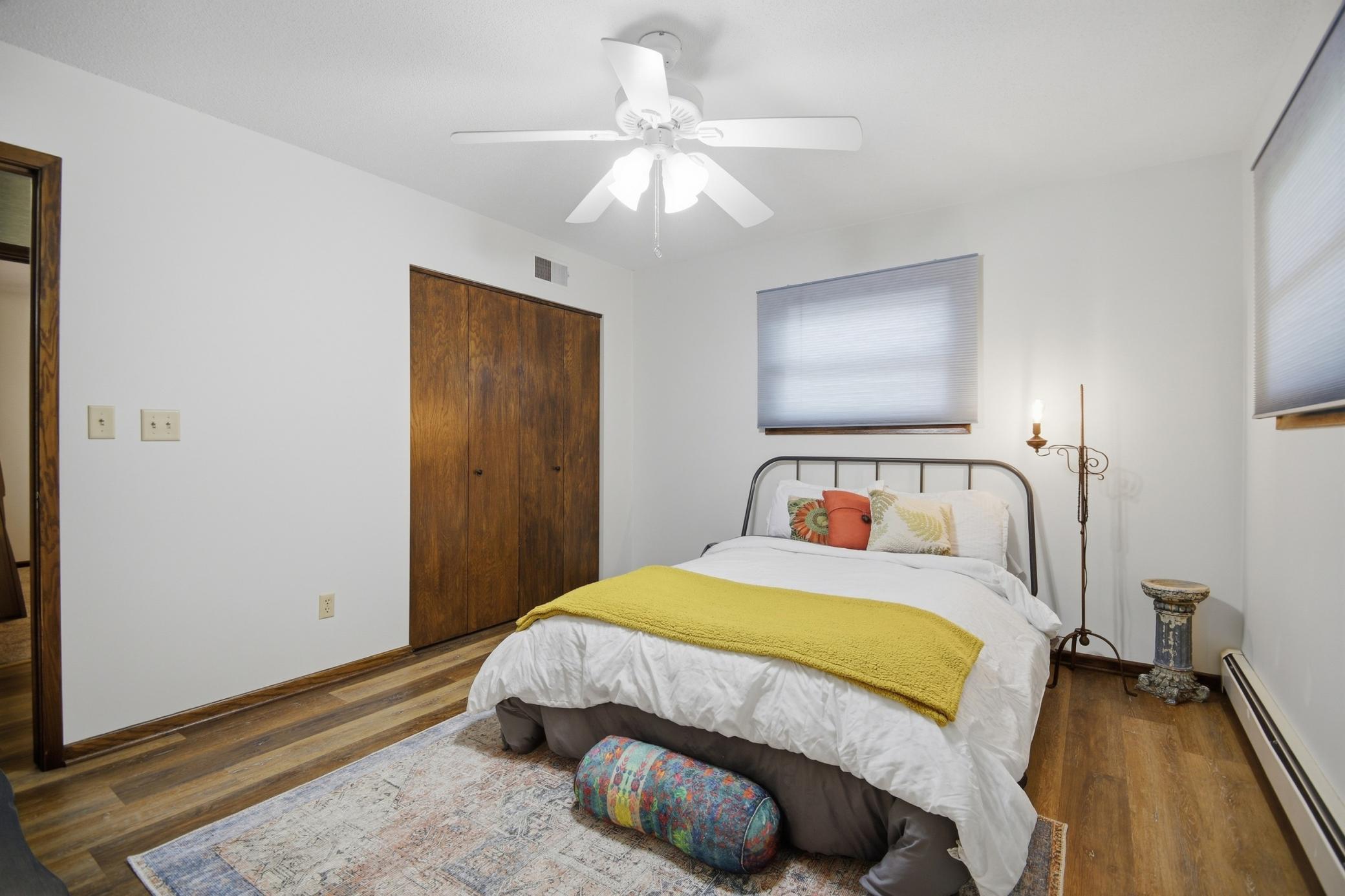 22_1638_8th_ave_se_107.jpg