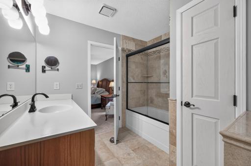 Upper Level Suite Bath