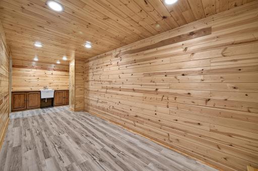 Craft Room, Storage