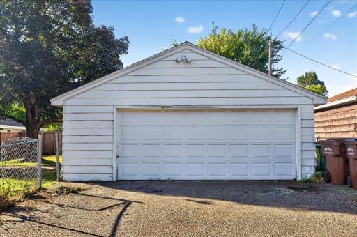 6812 Fairview Avenue N, Crystal, MN 55428