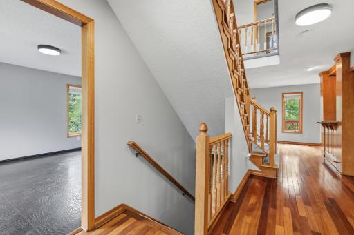 22530 Forest Ridge Drive, Lakeville, MN 55044