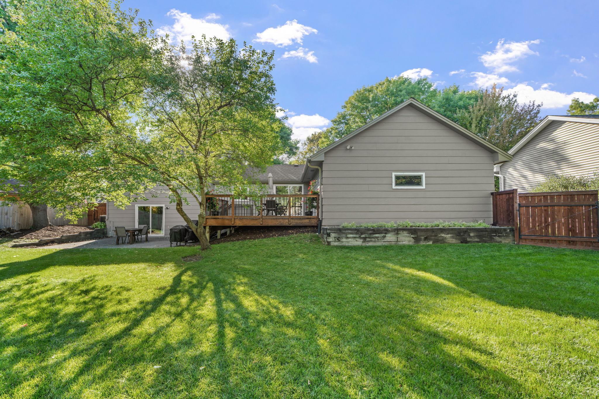 7-web-or-mls-9150 Orchid Ln N-7.jpg