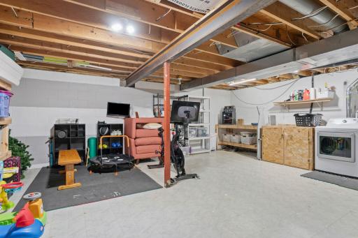 9150 Orchid Lane N, Maple Grove, MN 55369