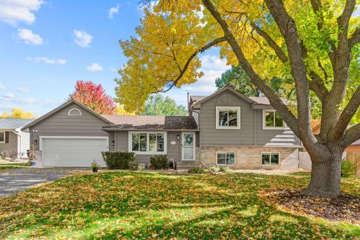 9150 Orchid Lane N, Maple Grove, MN 55369