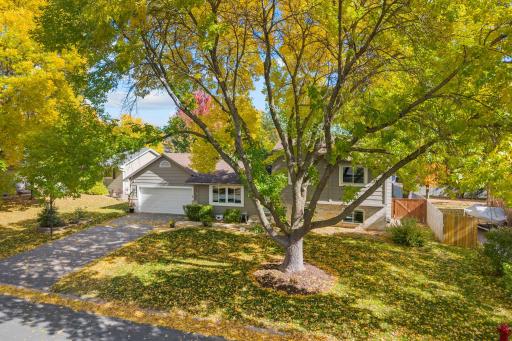 9150 Orchid Lane N, Maple Grove, MN 55369