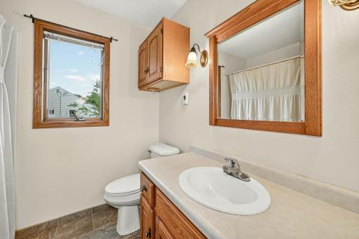 425 Park Avenue, Zumbrota, MN 55992