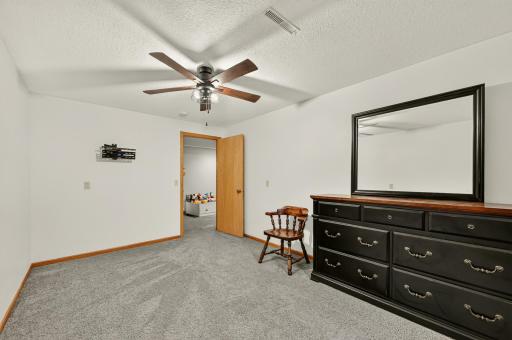 425 Park Avenue, Zumbrota, MN 55992