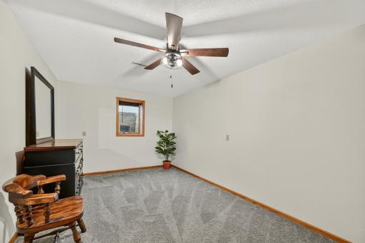 425 Park Avenue, Zumbrota, MN 55992