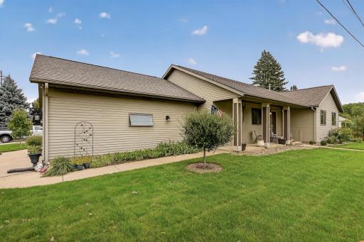 425 Park Avenue, Zumbrota, MN 55992