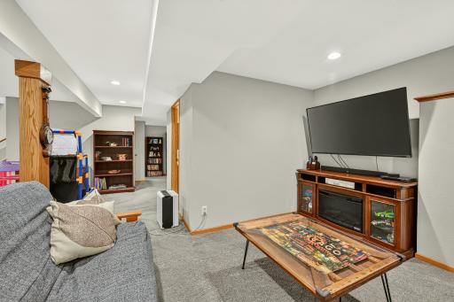 425 Park Avenue, Zumbrota, MN 55992