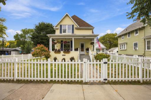 Photo for 802 2nd Street N, Fargo, ND 58102 - listing #7148335 802 2nd Street N, Fargo, ND 58102