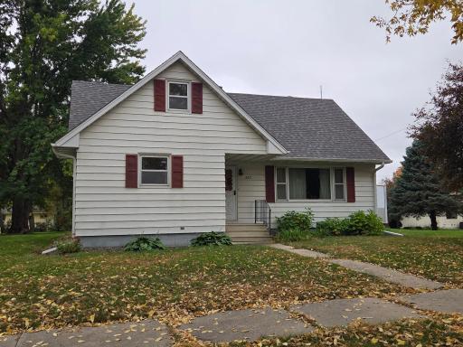320 2nd Street NW, New Richland, MN 56072