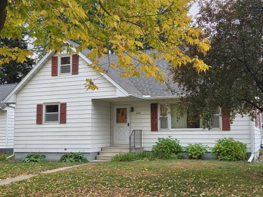 320 2nd Street NW, New Richland, MN 56072