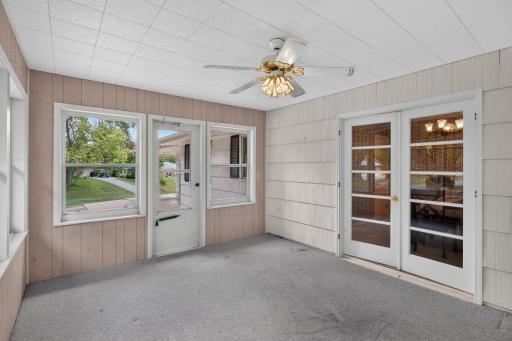 3500 W 89th Street, Bloomington, MN 55431