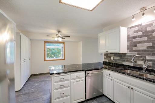 10632 Daisy Circle, Bloomington, MN 55438