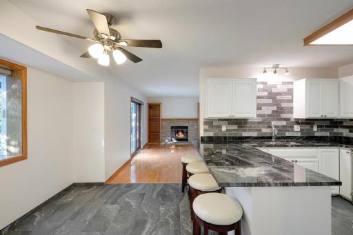 10632 Daisy Circle, Bloomington, MN 55438