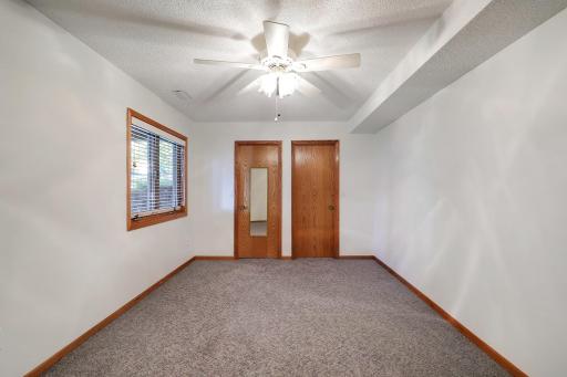 10632 Daisy Circle, Bloomington, MN 55438