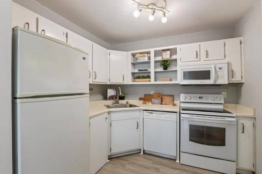 2425 E Franklin Avenue, 205, Minneapolis, MN 55406