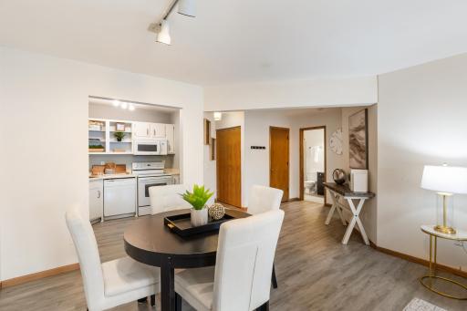 2425 E Franklin Avenue, 205, Minneapolis, MN 55406