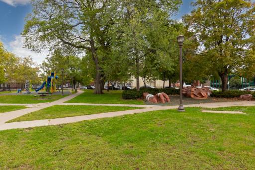 2425 E Franklin Avenue, 205, Minneapolis, MN 55406