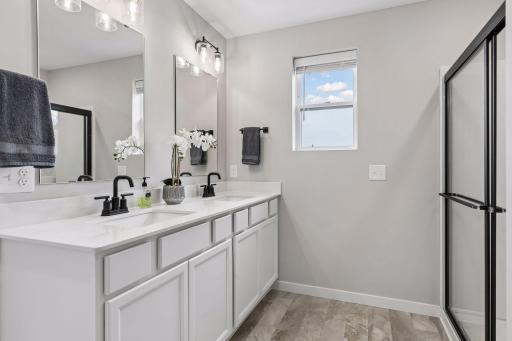 9516 4th Street N, Lake Elmo, MN 55042