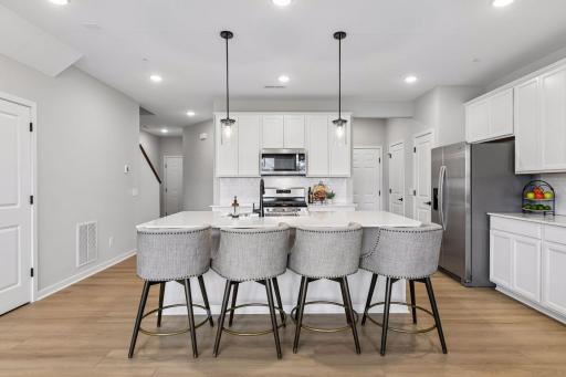 9516 4th Street N, Lake Elmo, MN 55042