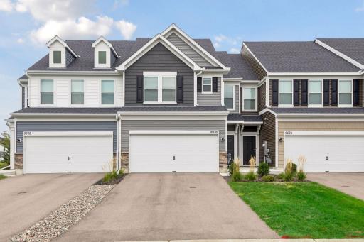 9516 4th Street N, Lake Elmo, MN 55042