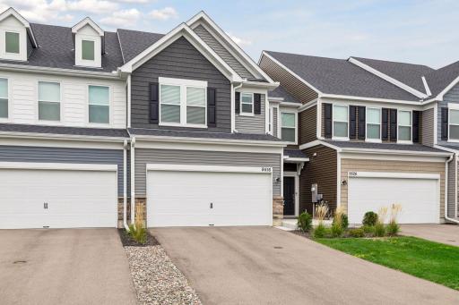 9516 4th Street N, Lake Elmo, MN 55042